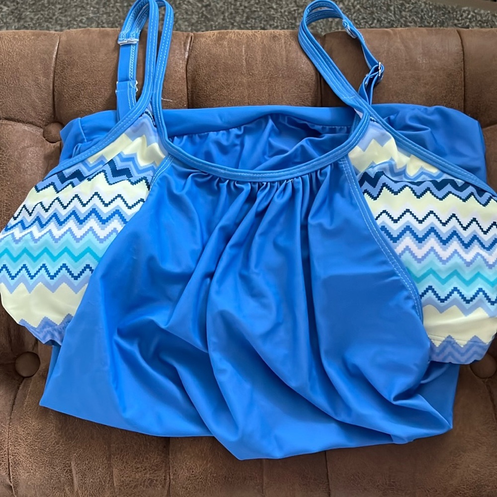Blue Tankini Swim Suit💙🩵💛
